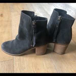 Dolce Vita Booties. Grey size 9.5